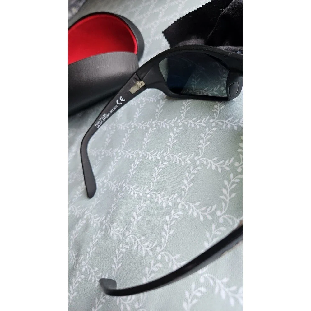 Maui 2022M Men's Black Rectangle Sunglasses Blue Mirrored Lens 100% UV